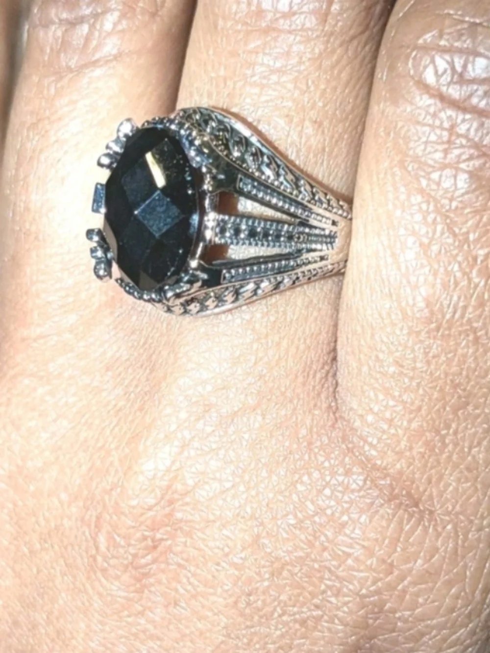 Mens Black Simulated Onyx Ring Silver Plated Size 10 Oval Statement Gothic Ring